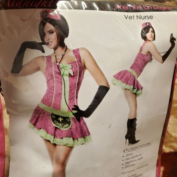 7 til Midnight Vet Nurse Costume size Small - Picture 2 of 4